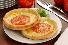 Esfirra de queijo
